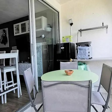 Apartament 2 For 3 People *